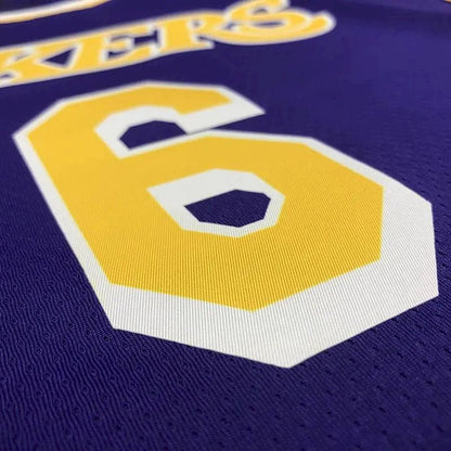 Camisa masculina LeBron James 2020-21 roxa Swingman versão jogador – Edição Statement