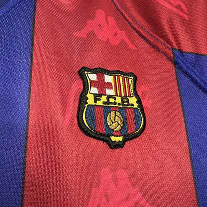 Camisa retrô titular do Barcelona 1995/97