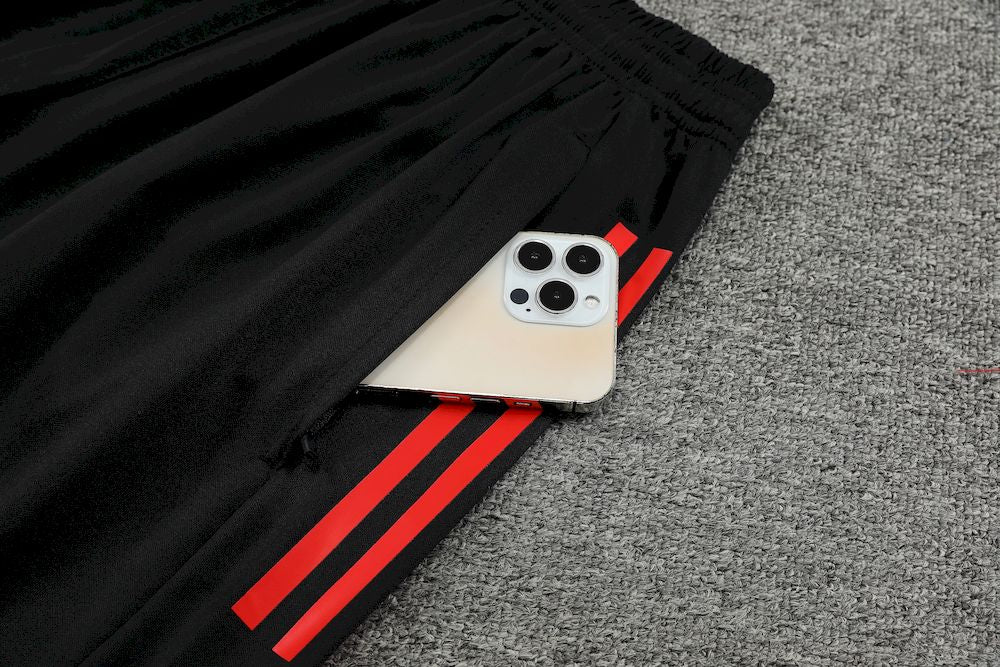 Camisa de treino adulto Manchester United 2023/24 + short 418