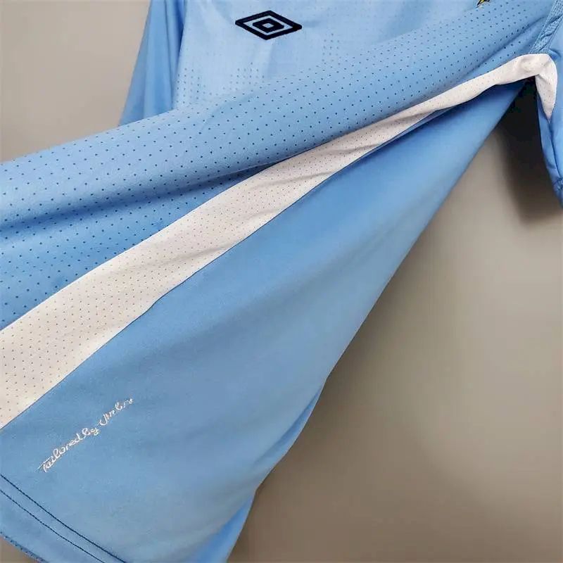 Camisa retrô do Manchester City 2011/12