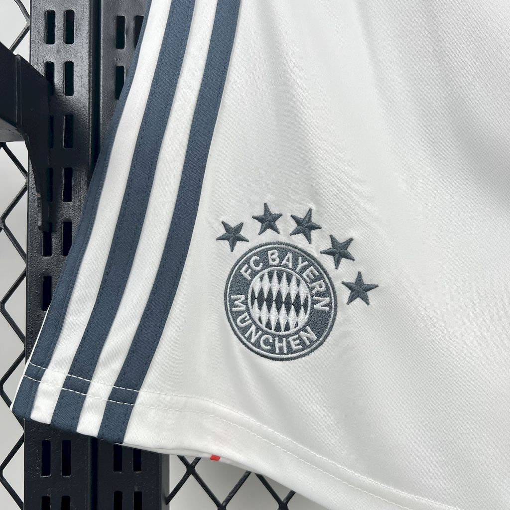 Bayern Munich 2025/26 Away Shorts