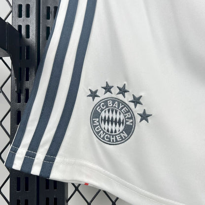 Bayern Munich 2025/26 Away Shorts
