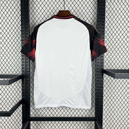 Camisa reserva do Flamengo 2025/26 vazada