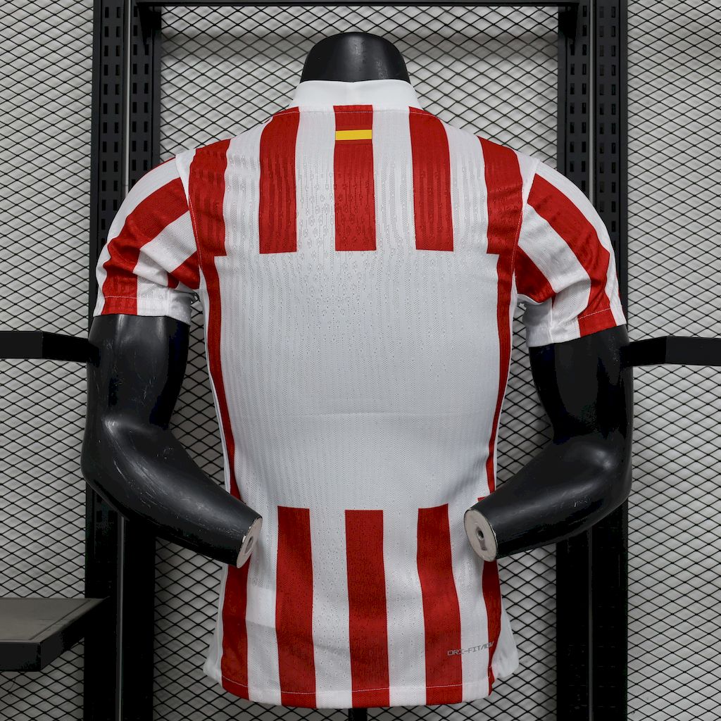 Camisa titular do Atlético de Madrid 2025/26, versão jogador