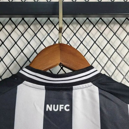 Kit Infantil Newcastle United 2023/24
