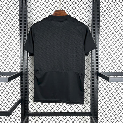 Liverpool 2025/26 Black Special Edition Jersey
