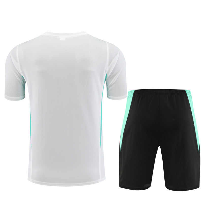 Camisa de treino adulto + short Manchester United 2023/24 14001
