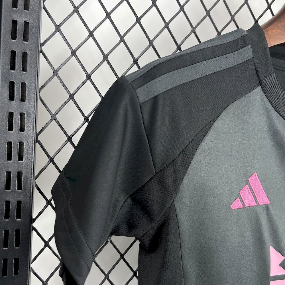 Inter Miami 2025/26 Away Kids Kit