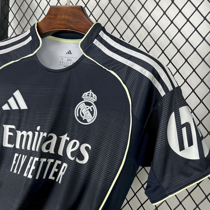 Camisa reserva do Real Madrid 2025/26