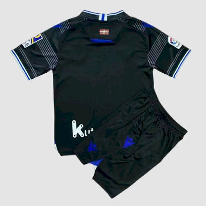 Kit reserva infantil da Real Sociedad 2022/23