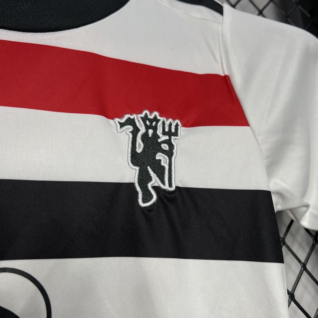 Terceiro uniforme infantil do Manchester United 2024/25