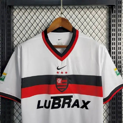 Camisa retrô do Flamengo 2001/02