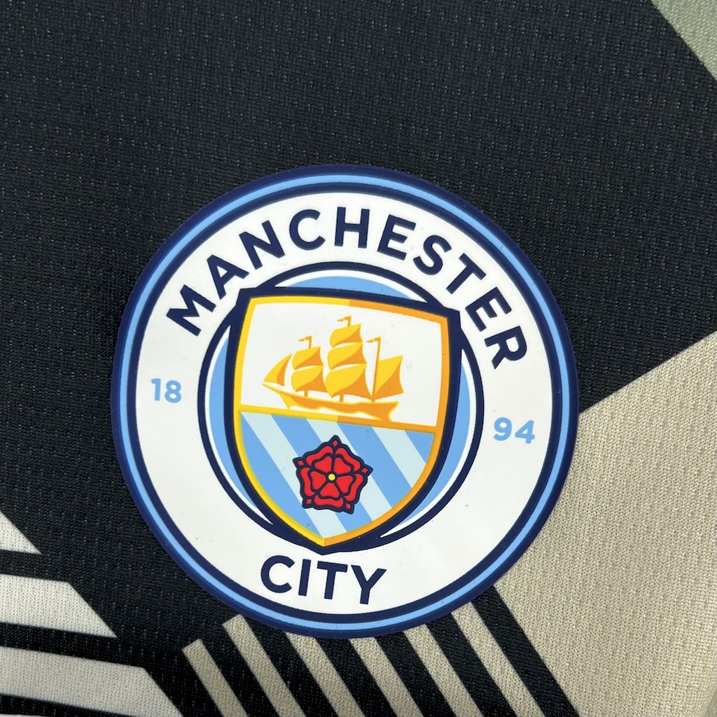 Camisa Manchester City 2025/26 preta e amarela versão conceitual