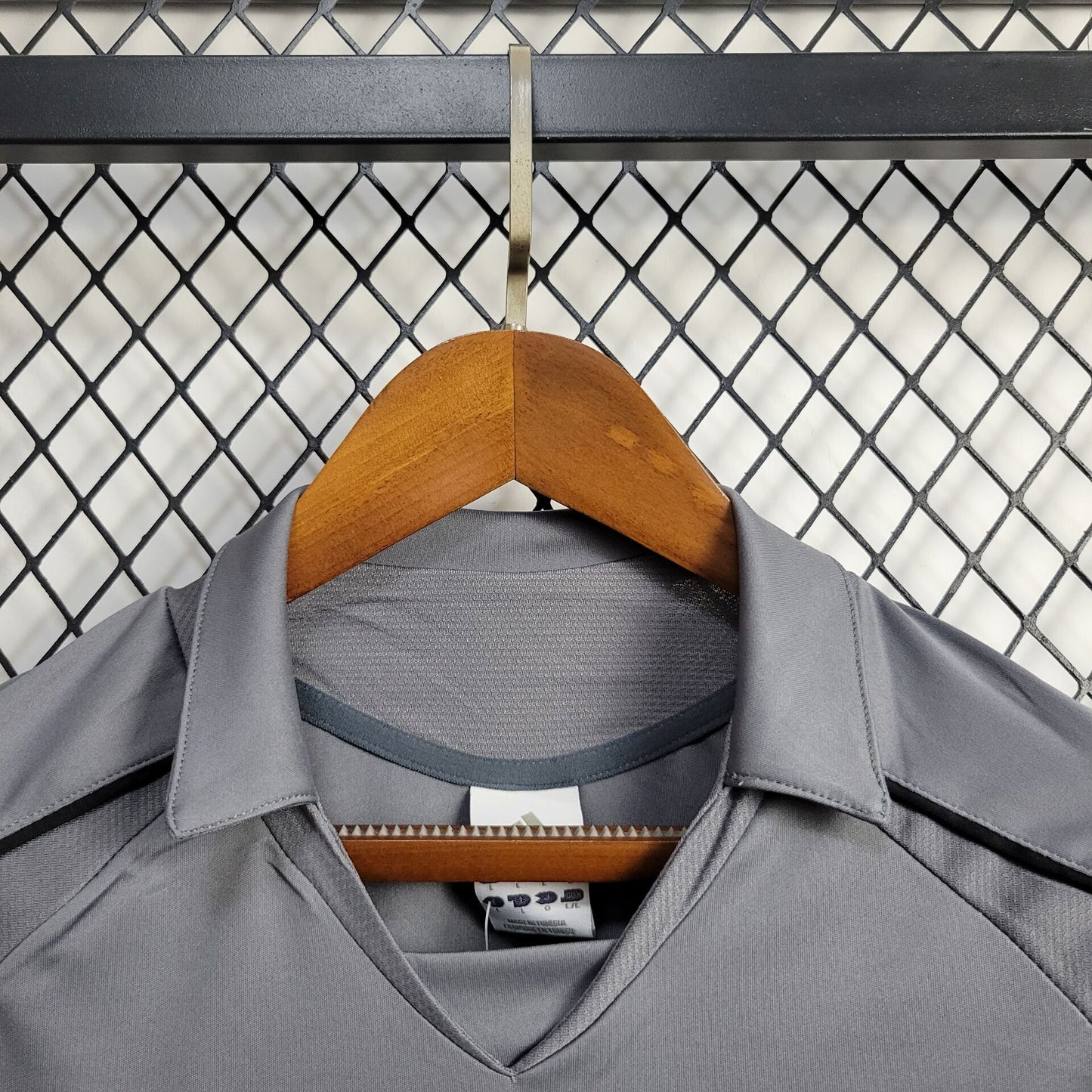 Camisa Retro Terceiro Real Madrid 2005/06