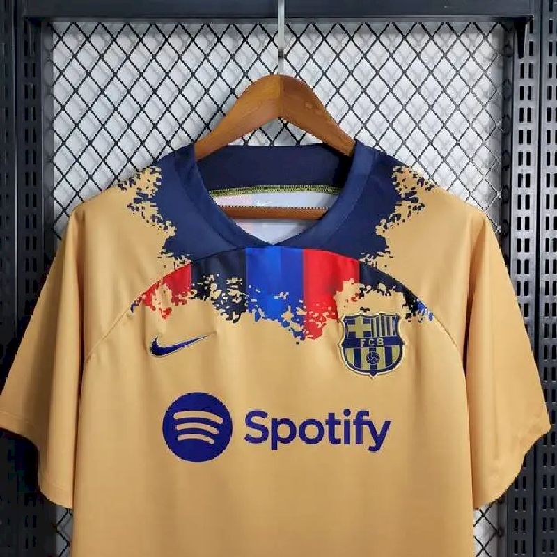 Camisa pré-jogo Barcelona 2023/24