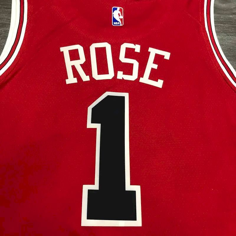 Camisa Derrick Rose Masculina Vermelha Versão Jogador – Edição Clássica