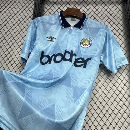 Camisa retrô titular do Manchester City 1989/91