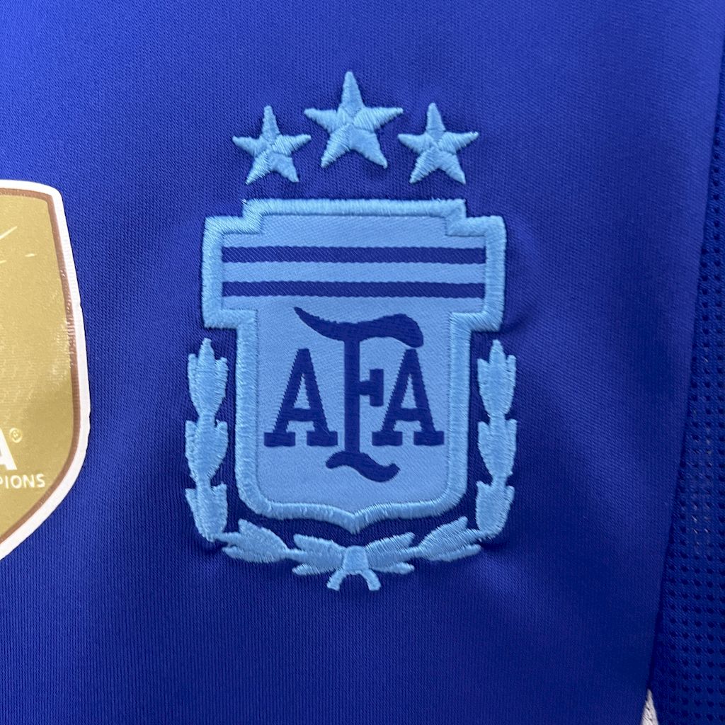 Uniforme reserva infantil da Argentina 2024/25