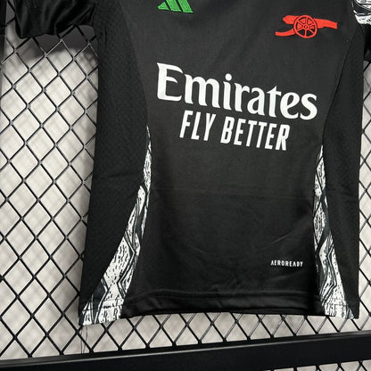 Kit reserva infantil do Arsenal 2024/25
