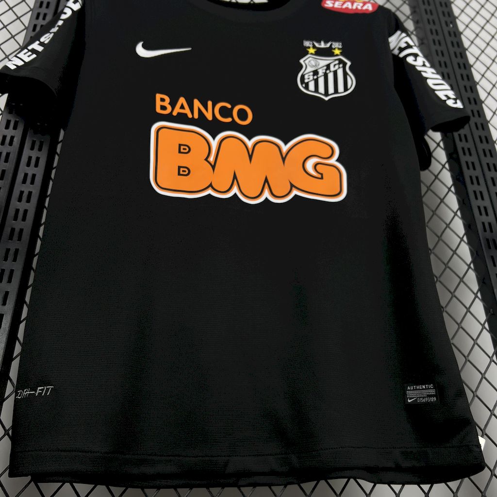 Camisa preta retrô do Santos 2011/12