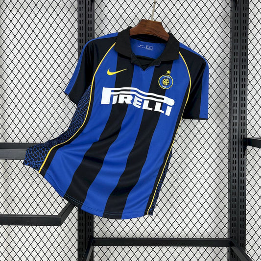 Camisa retrô da Inter de Milão 2001/02