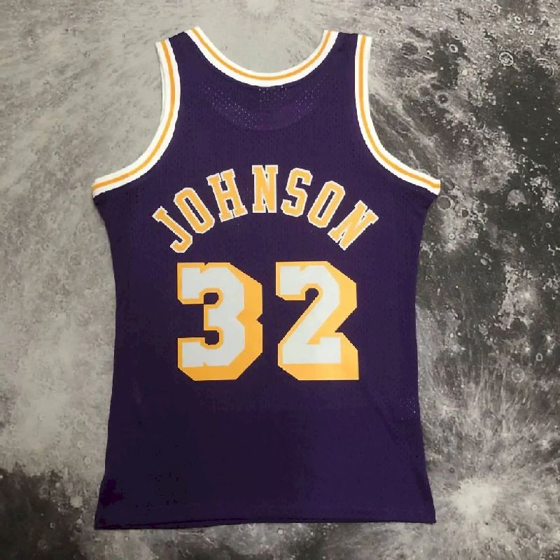 Camisa masculina M&amp;N 84/85 Earvin Johnson roxa retrô
