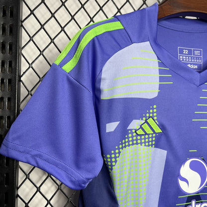 Kit de goleiro infantil do Manchester United 2024/25