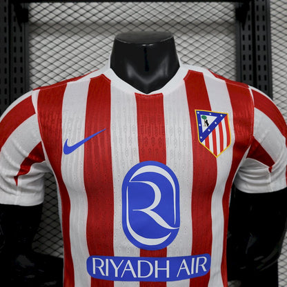 Camisa titular do Atlético de Madrid 2025/26, versão jogador
