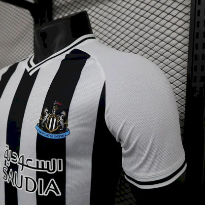 Camisa Newcastle United 2023/24 Home Versão Jogador