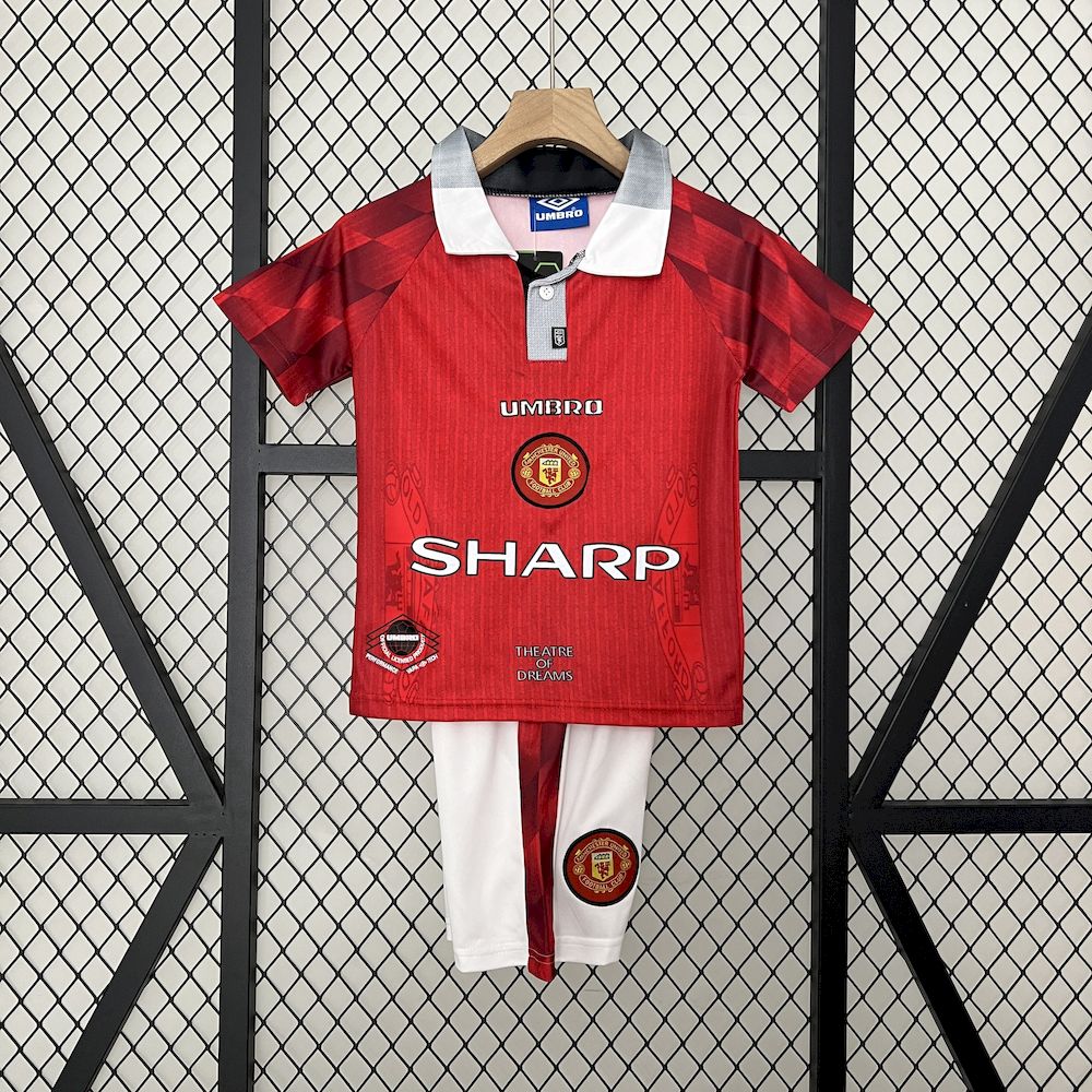 Camisa e shorts retrô infantil Manchester United 1996/97