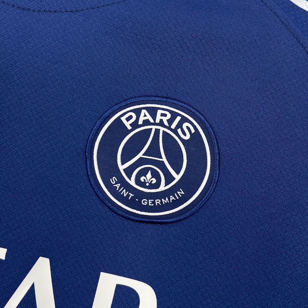Paris Saint-Germain 2025/26 Fourth Away Long Sleeves Jersey