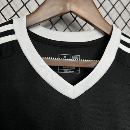 Camisa do quarto goleiro do Manchester United 2024/25