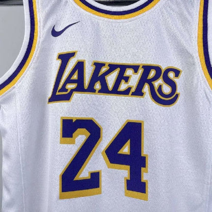 Camisa branca do time juvenil Kobe Bryant