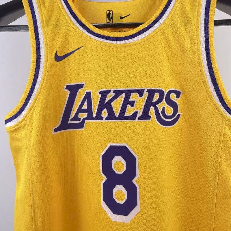 Camisa amarela do time juvenil Kobe Bryant