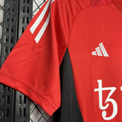 Camisa vermelha pré-jogo Manchester United 2024/25