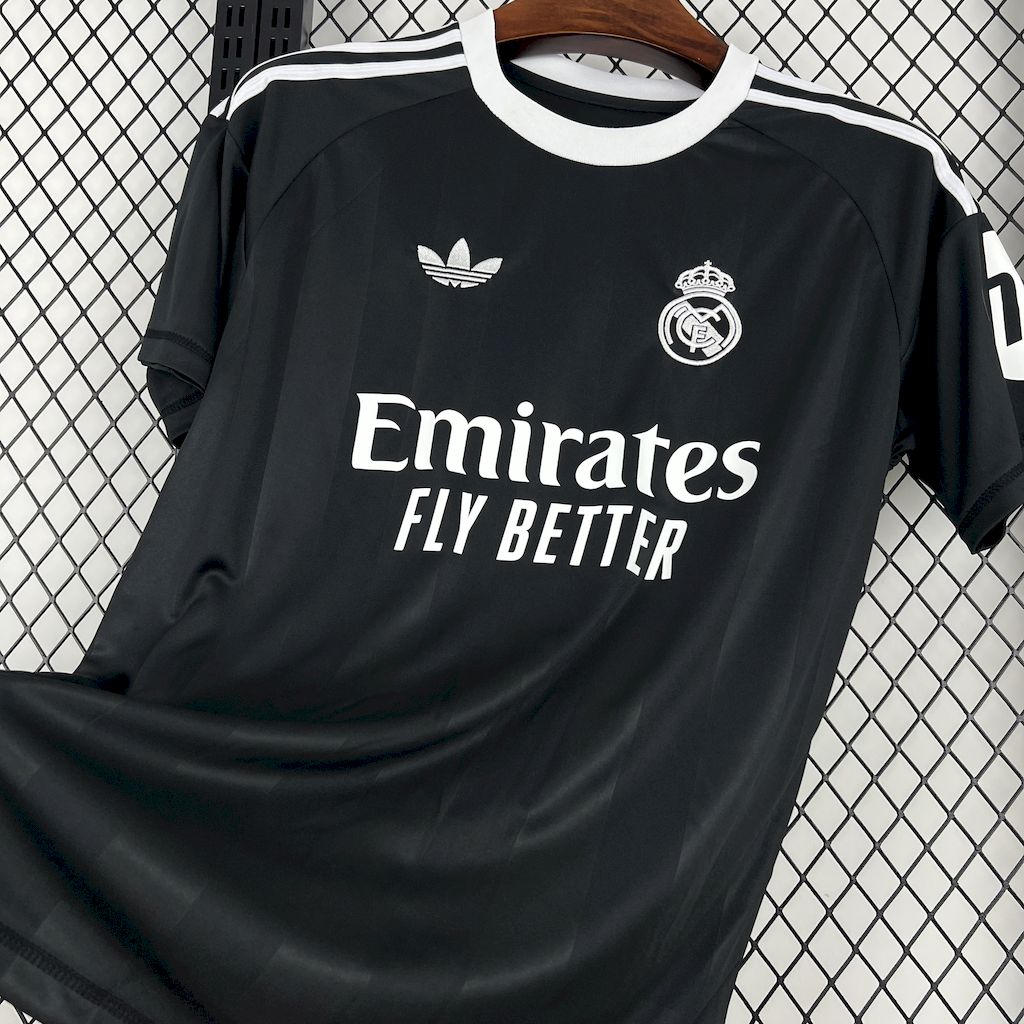 Real Madrid 2025/26 Training Jersey