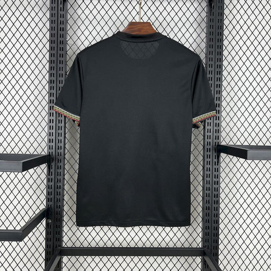 Paris Saint-Germain 2025/26 Black and Gold Edition Jersey