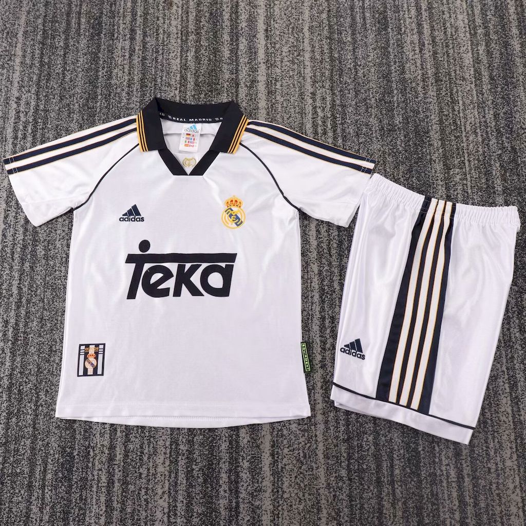 Camisa e shorts retrô infantil do Real Madrid 1998/00