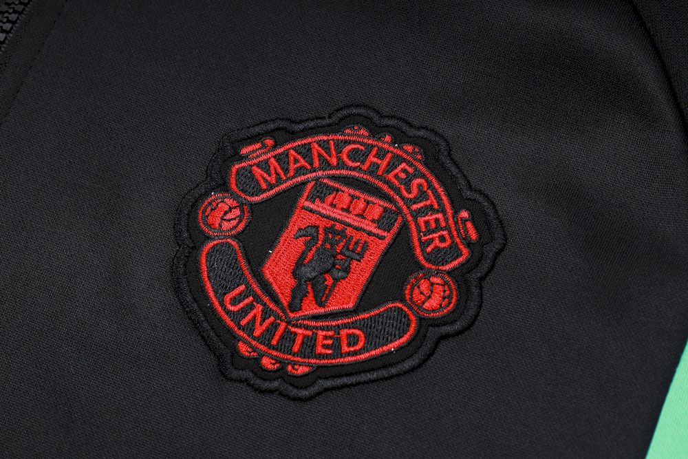 Moletom com capuz e calça Manchester United 2023/24 815