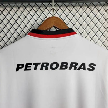 Camisa retrô do Flamengo 2001/02