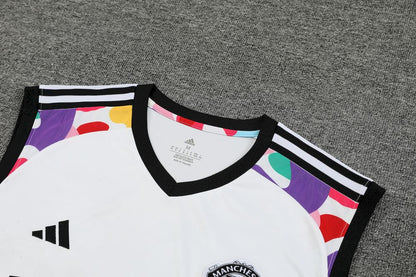 Camiseta regata e short adulto Manchester United 2023/24 418