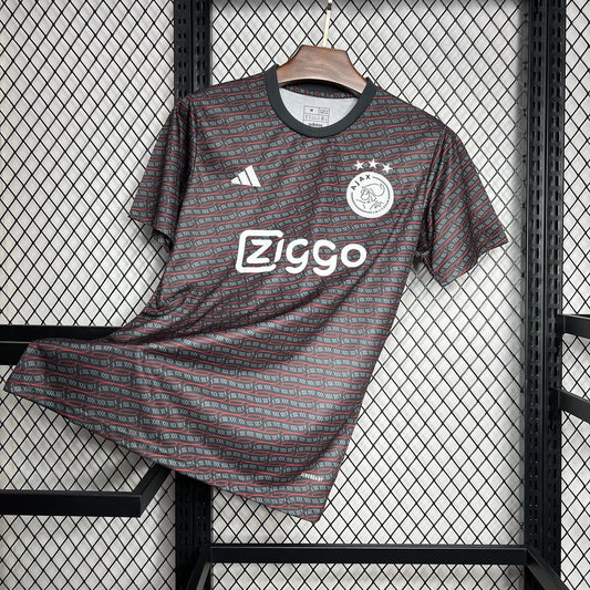 Camisa pré-jogo do Ajax 2024/25