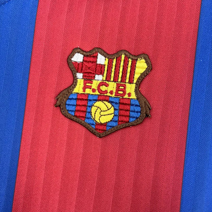 Camisa retrô titular do Barcelona 1990/92