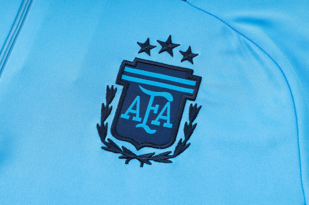 Suéter adulto com zíper e calça Argentina 2023/24 815