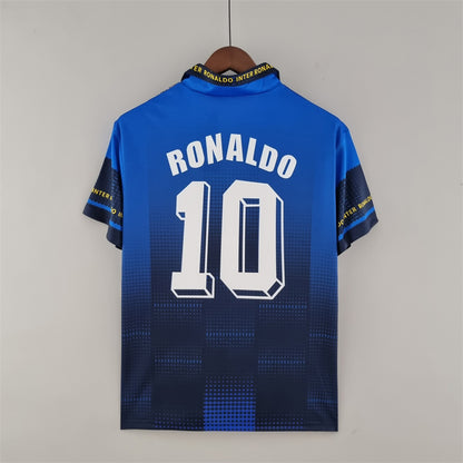 Camisa retrô Ronaldo Inter de Milão 1997/98
