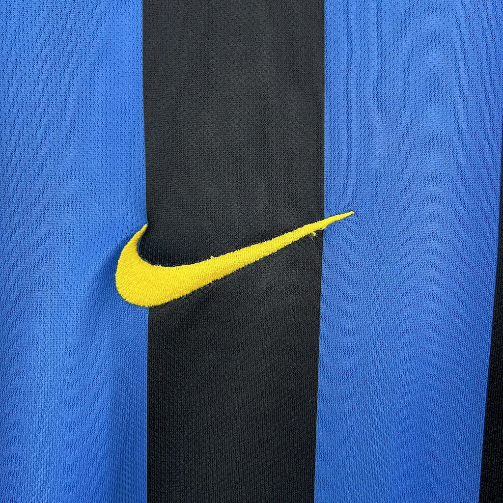 Camisa retrô da Inter de Milão 2002/04
