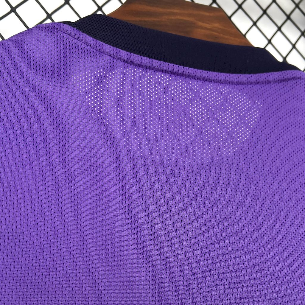 Camisa roxa pré-jogo do Corinthians 2025/26