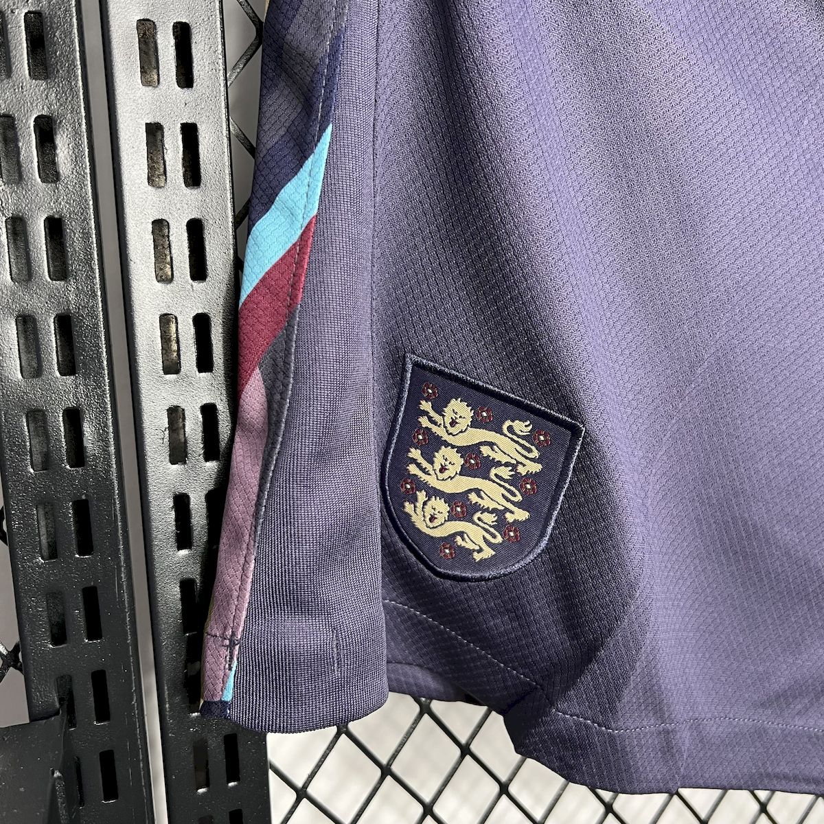 Calções alternativos da Inglaterra para a Eurocopa 2024/25