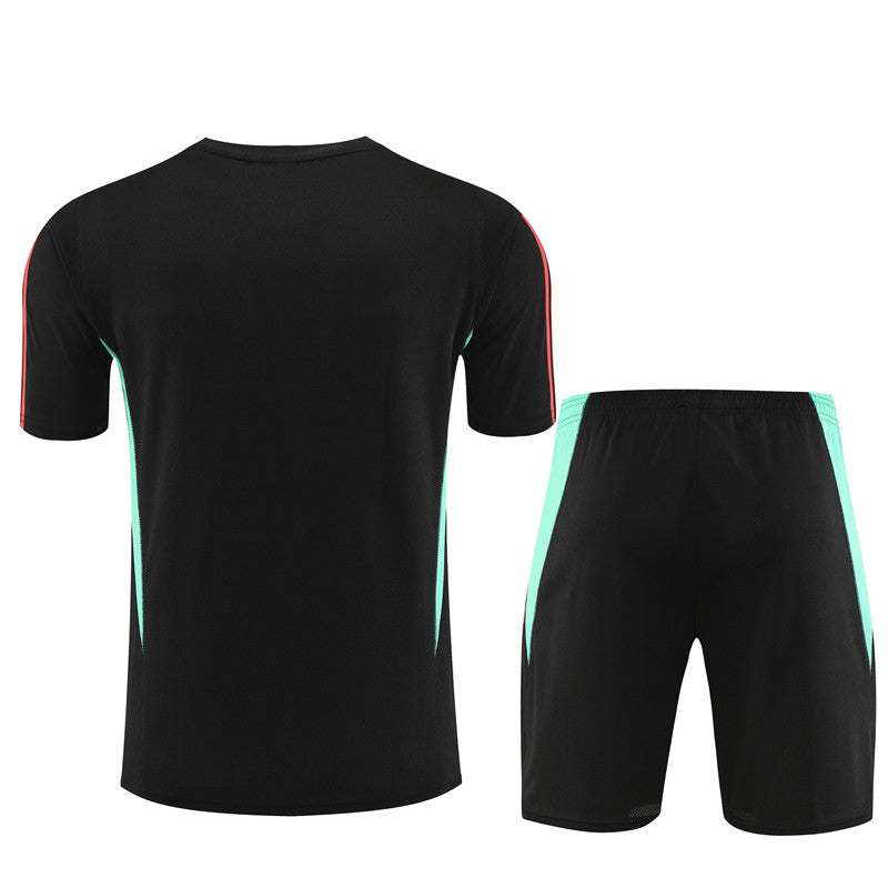 Camisa de treino adulto + short Manchester United 2023/24 14001