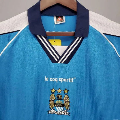 Camisa retrô do Manchester City 1999/01